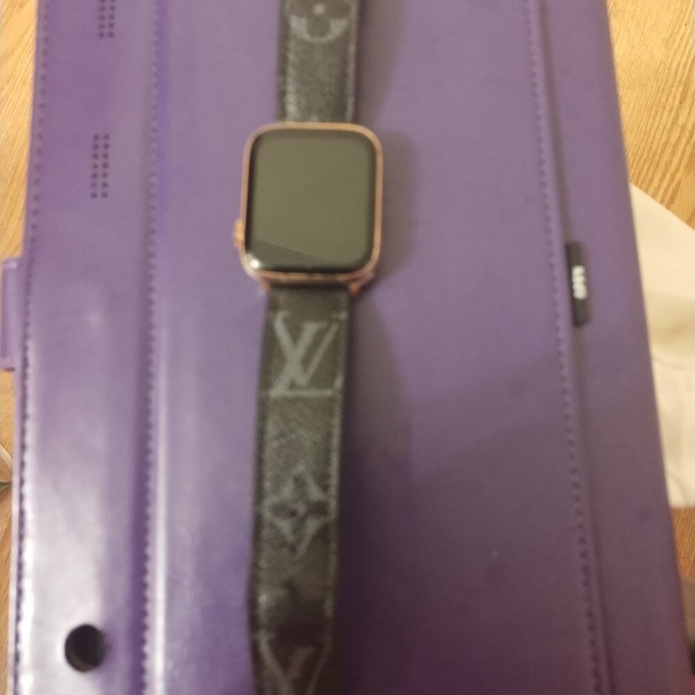 Watch - Picture 2 of 2